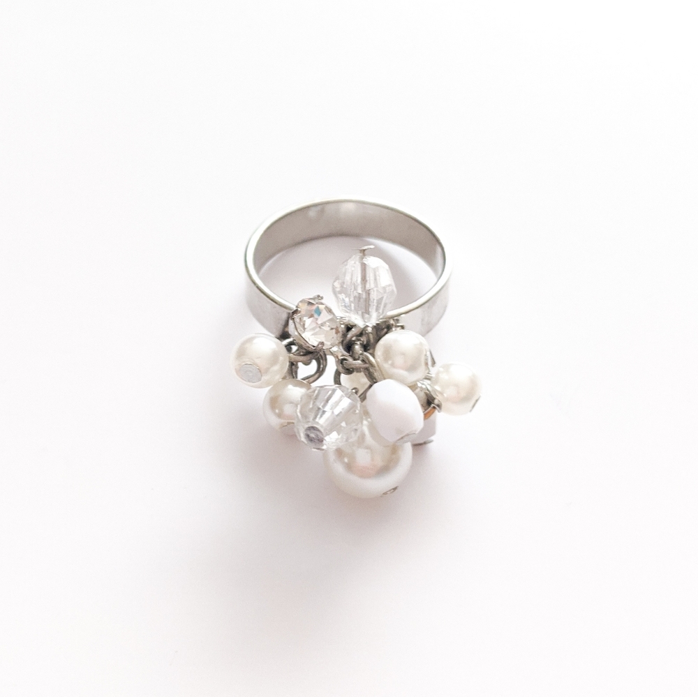 Silver & Pearl Bobble Ring